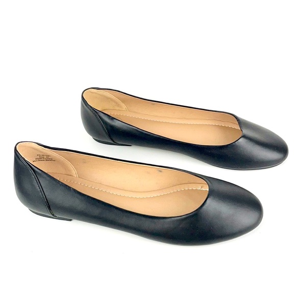 JOURNEE COLLECTION | Black Faux Leather Slides Ballet Flats Shoes - Picture 6 of 6